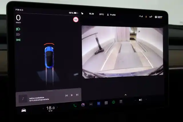 Sininen Viistoperä, Tesla Model 3 – VAR-57527