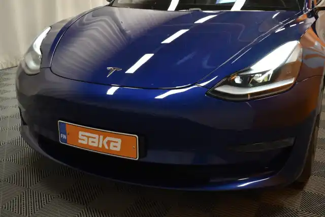 Sininen Viistoperä, Tesla Model 3 – VAR-57527