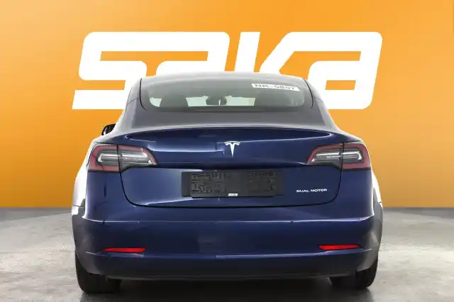 Sininen Viistoperä, Tesla Model 3 – VAR-57527