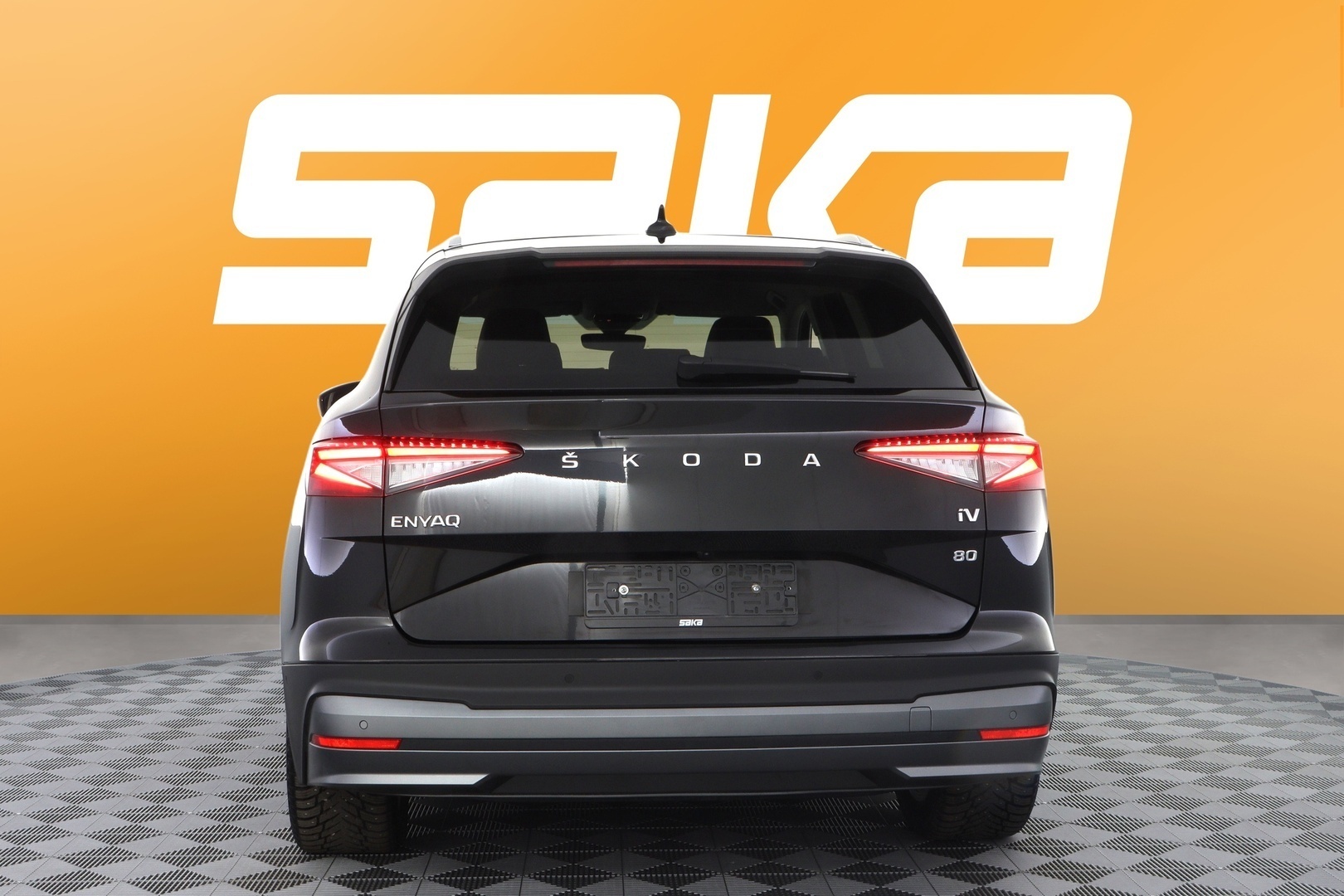 Musta Maastoauto, Skoda Enyaq – VAR-57544
