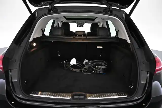 Musta Maastoauto, Mercedes-Benz GLE – VAR-57563