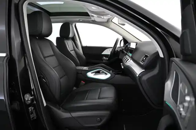 Musta Maastoauto, Mercedes-Benz GLE – VAR-57563