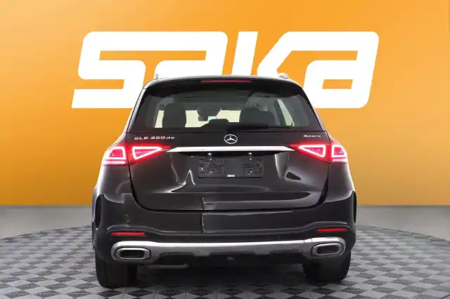 Musta Maastoauto, Mercedes-Benz GLE – VAR-57563