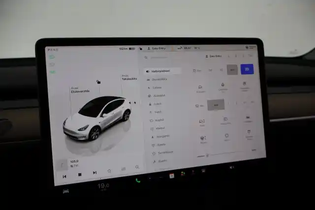 Valkoinen Viistoperä, Tesla Model Y – VAR-57750