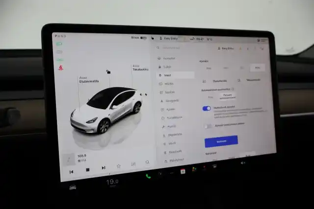 Valkoinen Viistoperä, Tesla Model Y – VAR-57750