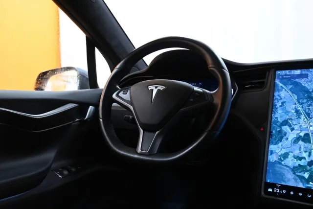 Harmaa Maastoauto, Tesla Model X – VAR-57986