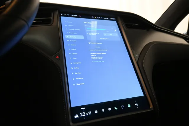 Harmaa Maastoauto, Tesla Model X – VAR-57986