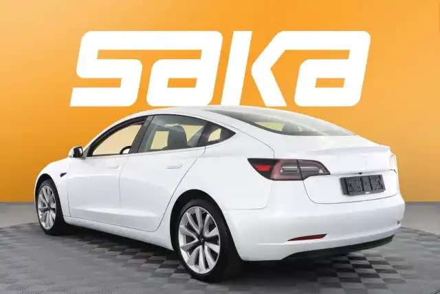 Valkoinen Sedan, Tesla Model 3 – VAR-58094