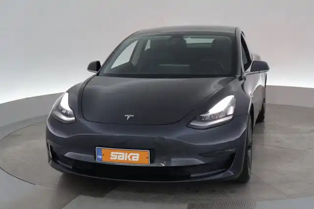 Harmaa Sedan, Tesla Model 3 – VAR-58320