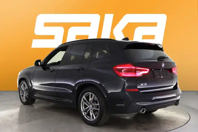 Musta Maastoauto, BMW X3 – VAR-59187