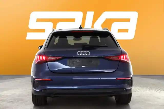 Sininen Viistoperä, Audi A3 – VAR-59484