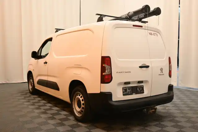 Valkoinen Pakettiauto, Peugeot Partner – VAR-59598