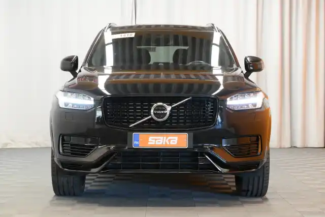 Musta Maastoauto, Volvo XC90 – VAR-59968