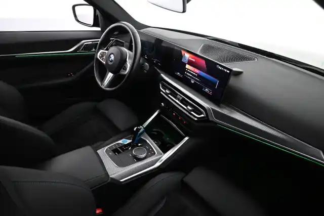 Musta Sedan, BMW i4 – VAR-60317