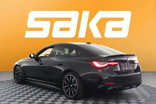 Musta Sedan, BMW i4 – VAR-60317