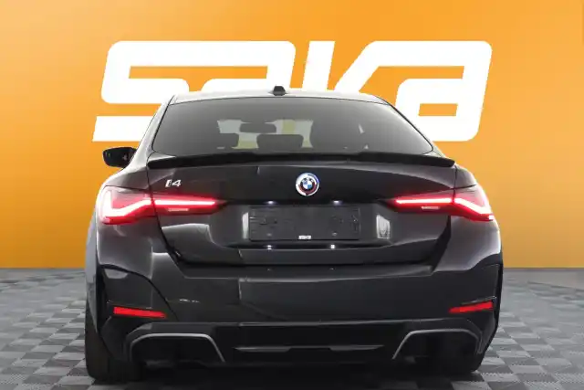 Musta Sedan, BMW i4 – VAR-60317