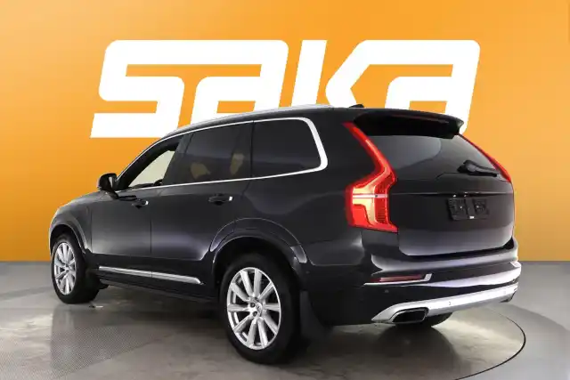 Musta Maastoauto, Volvo XC90 – VAR-60624