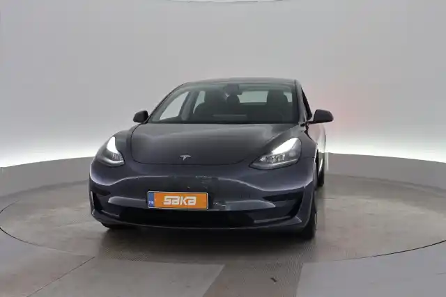 Harmaa Sedan, Tesla Model 3 – VAR-60849