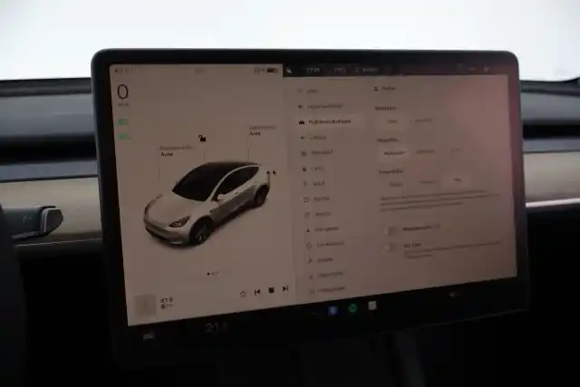 Valkoinen Viistoperä, Tesla Model Y – VAR-60895