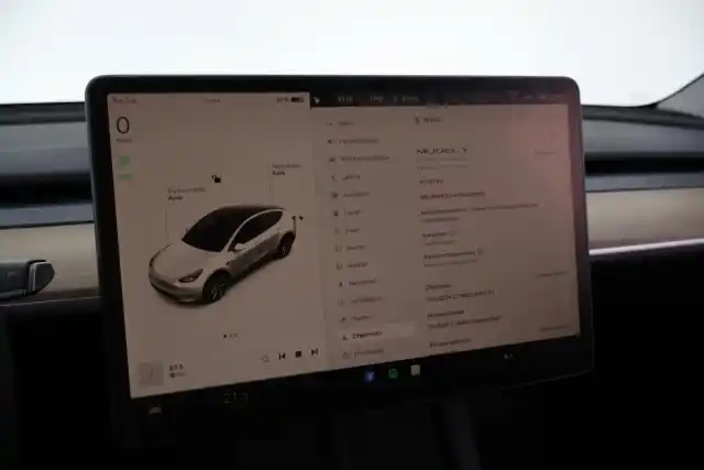 Valkoinen Viistoperä, Tesla Model Y – VAR-60895