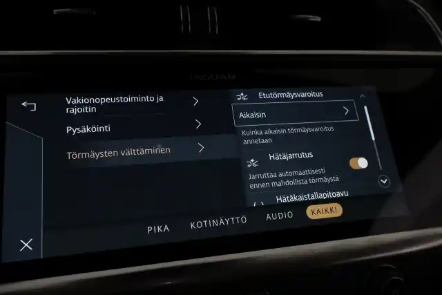 Musta Viistoperä, Jaguar I-PACE – VAR-610318