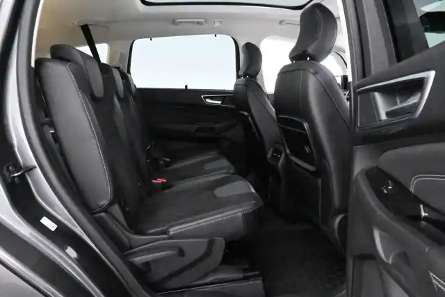 Harmaa Tila-auto, Ford S-Max – VAR-61287