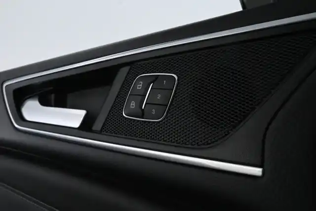 Harmaa Tila-auto, Ford S-Max – VAR-61287