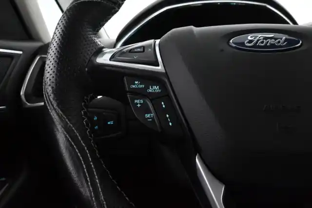 Harmaa Tila-auto, Ford S-Max – VAR-61287