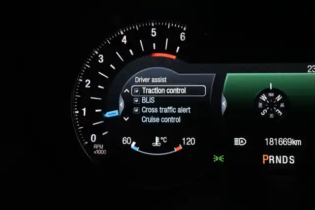 Harmaa Tila-auto, Ford S-Max – VAR-61287
