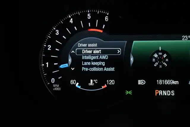 Harmaa Tila-auto, Ford S-Max – VAR-61287
