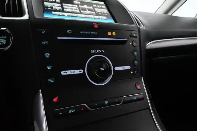 Harmaa Tila-auto, Ford S-Max – VAR-61287