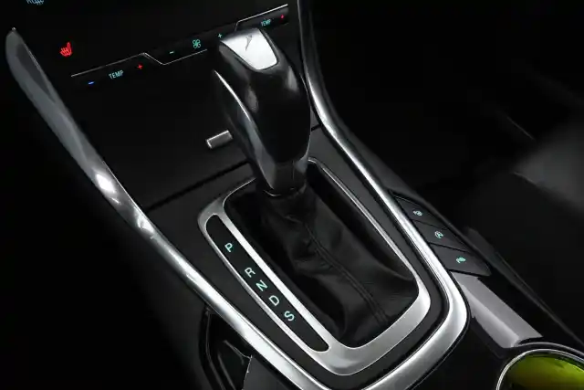 Harmaa Tila-auto, Ford S-Max – VAR-61287