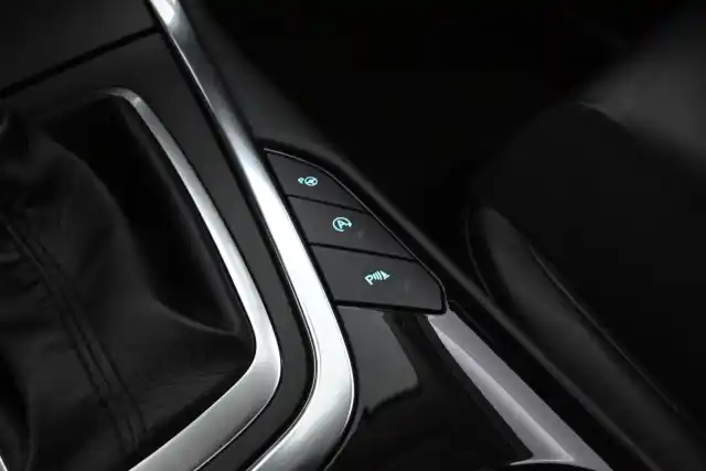 Harmaa Tila-auto, Ford S-Max – VAR-61287