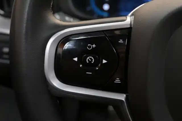 Harmaa Maastoauto, Volvo XC60 – VAR-61395
