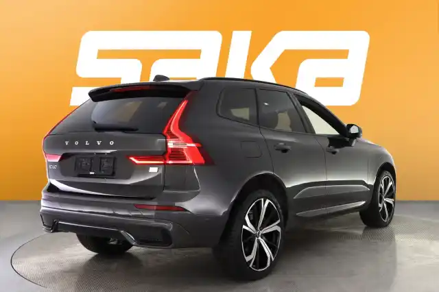 Harmaa Maastoauto, Volvo XC60 – VAR-61395