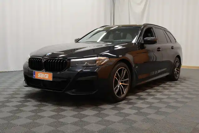 Musta Farmari, BMW 530 – VAR-61410