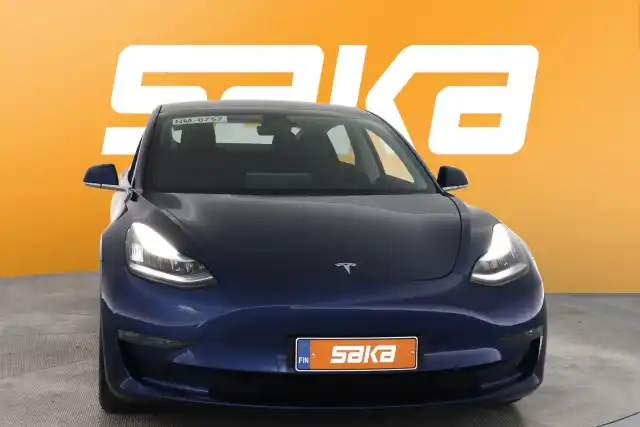 Sininen Sedan, Tesla Model 3 – VAR-61410