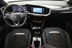 Punainen Maastoauto, Opel Mokka-e – VAR-61571, kuva 16