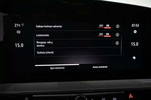 Punainen Maastoauto, Opel Mokka-e – VAR-61571