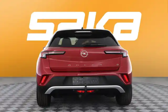 Punainen Maastoauto, Opel Mokka-e – VAR-61571