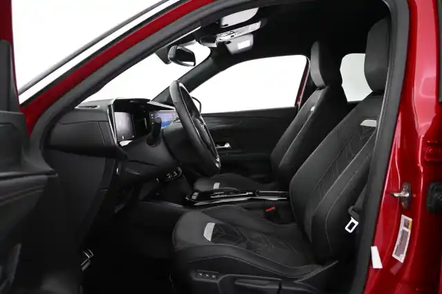 Punainen Maastoauto, Opel Mokka-e – VAR-61571