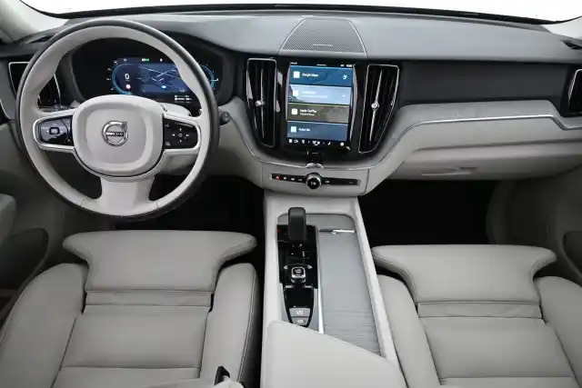 Sininen Maastoauto, Volvo XC60 – VAR-61591