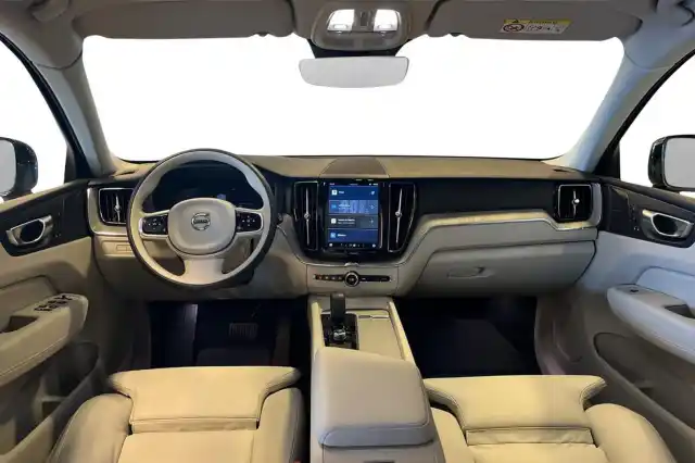 Sininen Maastoauto, Volvo XC60 – VAR-61591