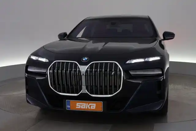 Sininen Sedan, BMW i7 – VAR-62225