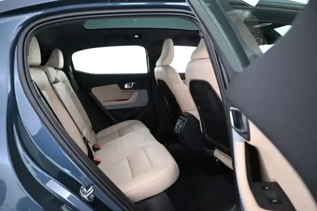 Sininen Sedan, Polestar 2 – VAR-62307