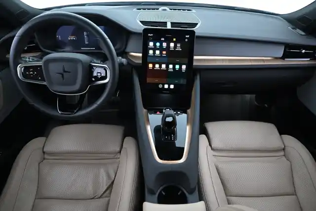 Sininen Sedan, Polestar 2 – VAR-62307