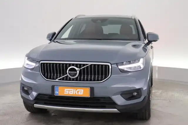 Harmaa Maastoauto, Volvo XC40 – VAR-62311