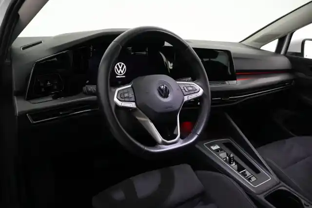 Valkoinen Viistoperä, Volkswagen Golf – VAR-62414