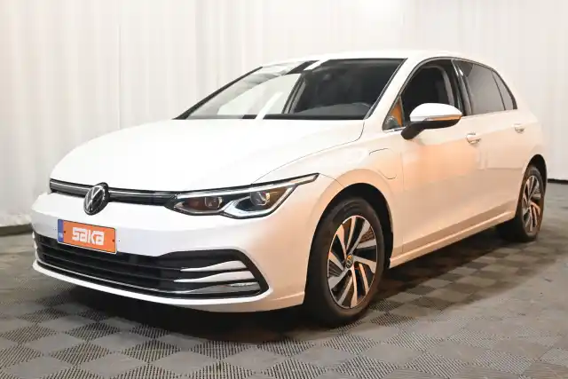 Valkoinen Viistoperä, Volkswagen Golf – VAR-62414