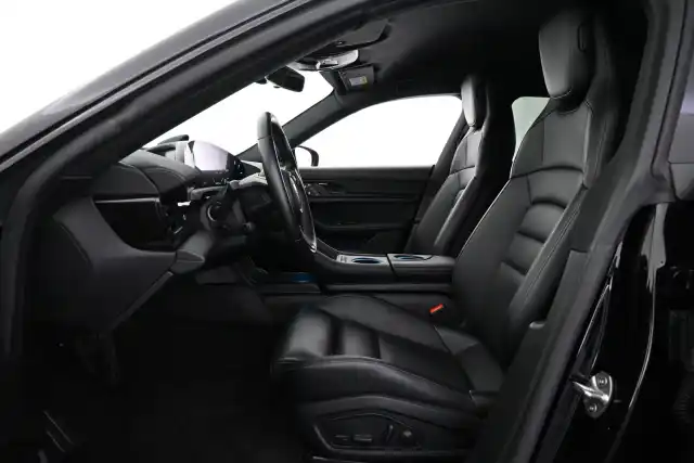 Musta Farmari, Porsche Taycan – VAR-62559